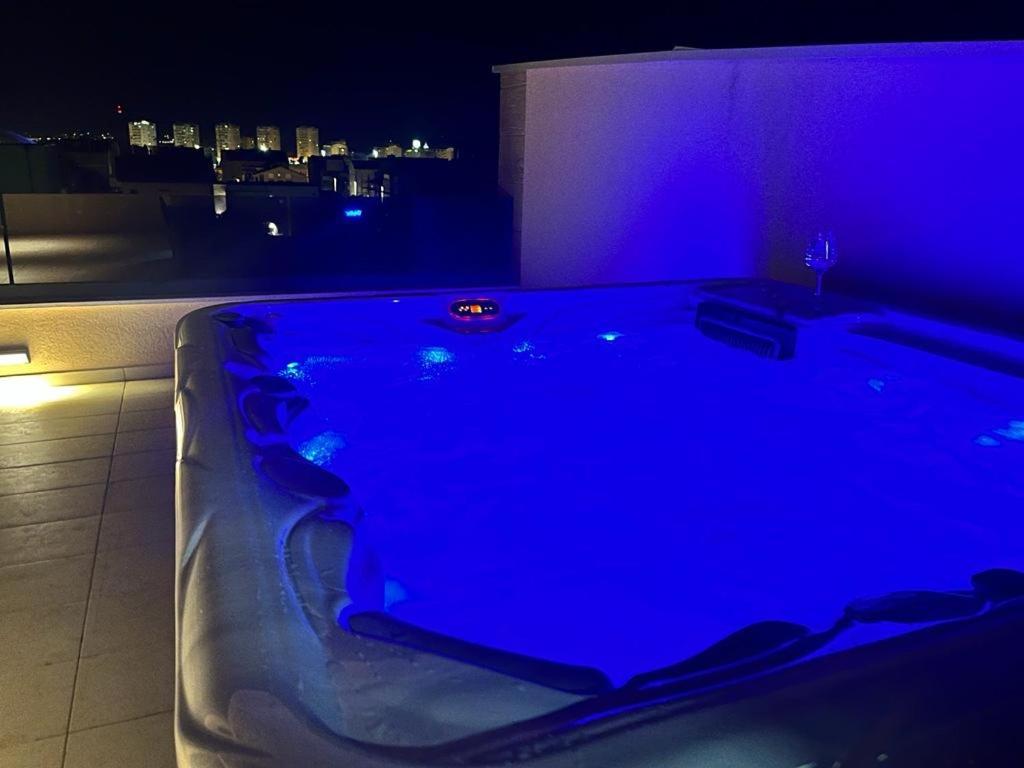 Olive Oasis Penthouse With Jacuzzi Lägenhet Zadar Exteriör bild