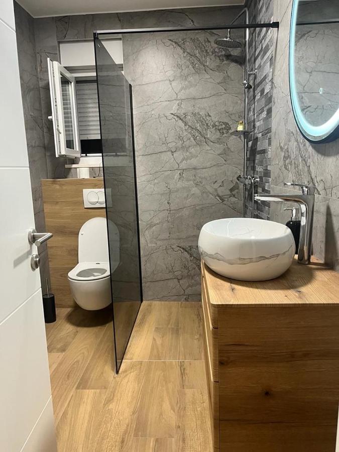 Olive Oasis Penthouse With Jacuzzi Lägenhet Zadar Exteriör bild